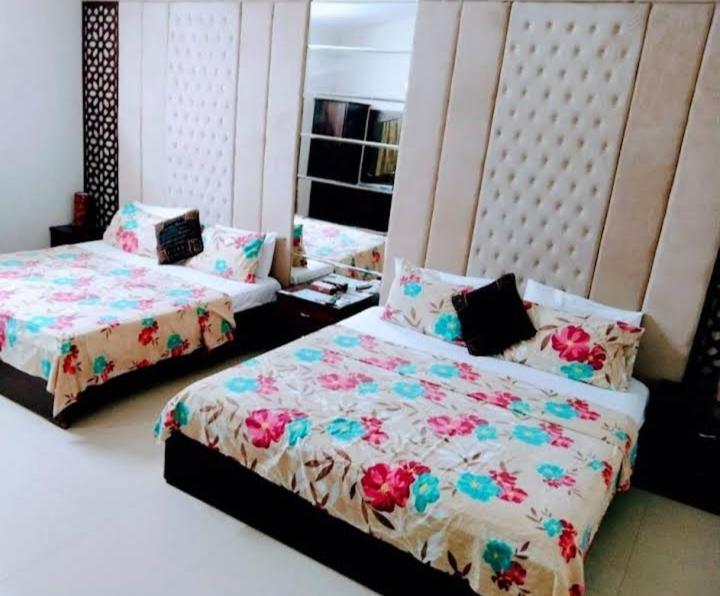 Hotel Rooms Dha Karachi Quarto foto
